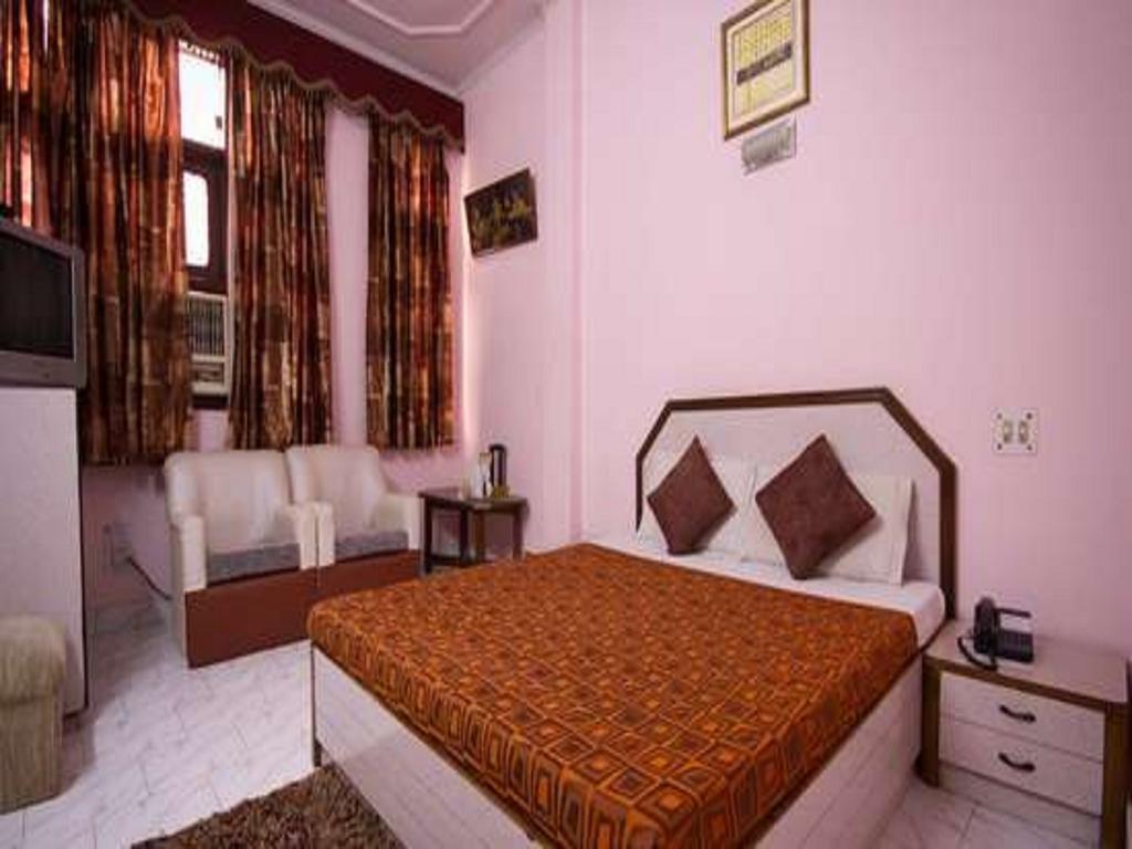Hotel Woodland Deluxe Нью-Дели Номер фото